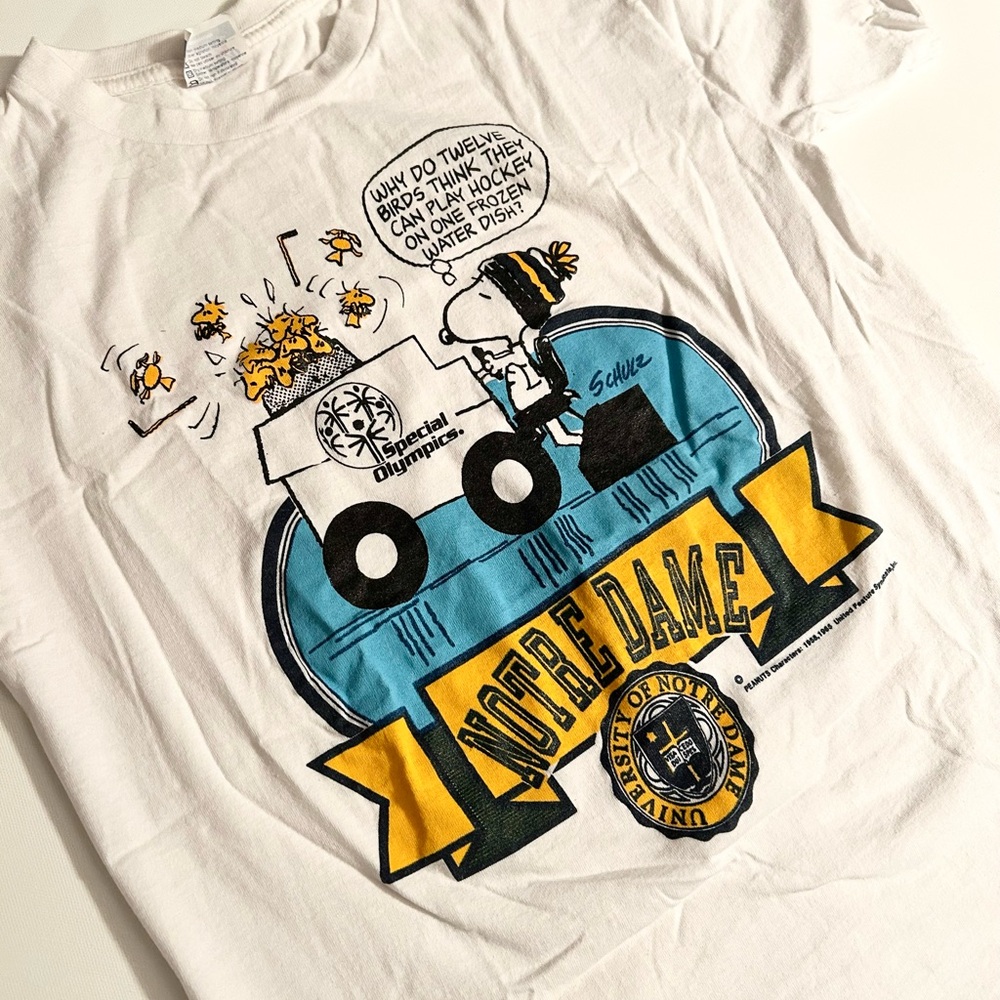 Snoopy Woodstock Notre Dame Special Olympics Peanuts Tee Graphic Single Stitch